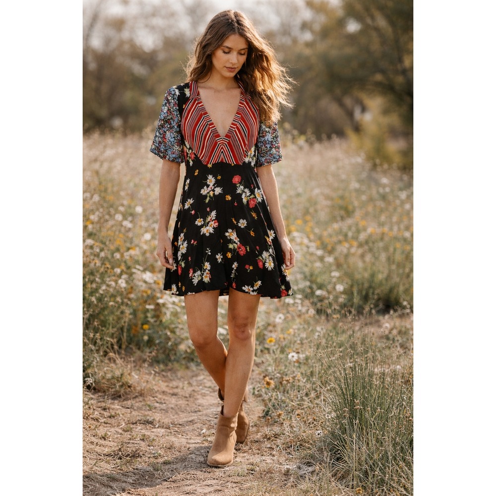 Free People Boho Mixed Print Mini Dress Size 2 Floral V Neck Festival